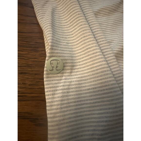 lululemon athletica Cream Short Sleeve Tee - Picture 4 of 4